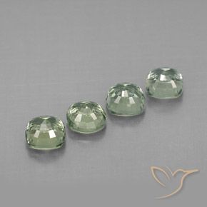 1.72カラットの天然Light Sea Green   サファイア（4×3.9 mm・クッションカット）
