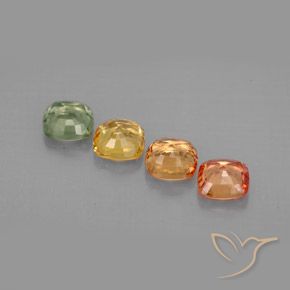 2.21カラットの天然マルチカラーサファイア（4.5×4.5 mm・クッションカット）