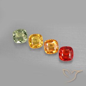 2.38カラットの天然マルチカラーサファイア（4.6×4.6 mm・クッションカット）