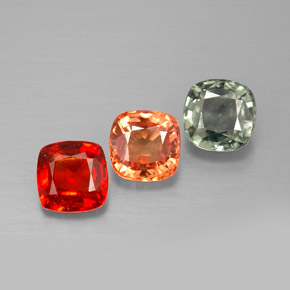 カラットの天然マルチカラーサファイア（4.6×4.5 mm・クッションカット）