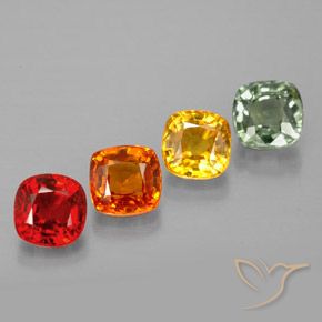 2.51カラットの天然マルチカラーサファイア（4.6×4.5 mm・クッションカット）