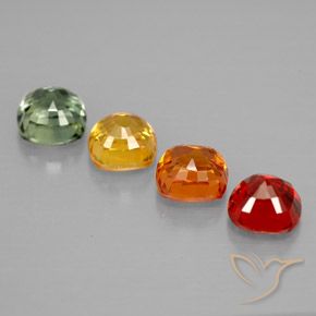 2.51カラットの天然マルチカラーサファイア（4.6×4.5 mm・クッションカット）