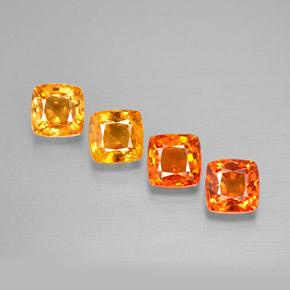 1.99カラットの天然マルチカラーサファイア（4.1×4.1 mm・クッションカット）
