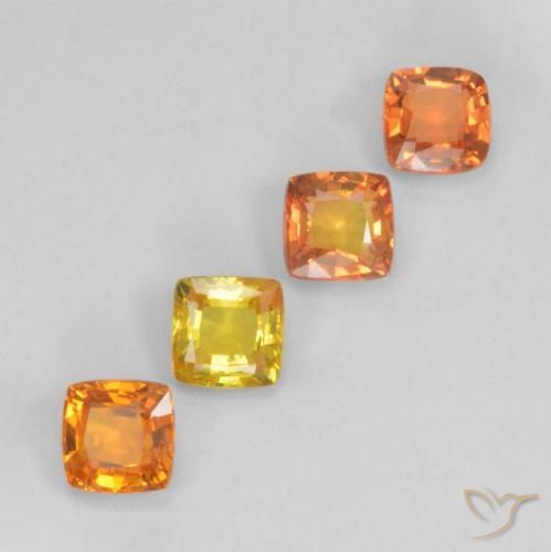1.80カラットの天然マルチカラーサファイア（4.1×4.1 mm・クッションカット）
