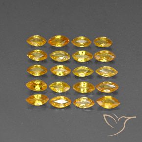 3.73カラットの天然ゴールデンサファイア（4.9×2.5 mm・マーキス）