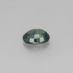 1.14カラットの天然マルチカラーサファイア（7.1×5.2 mm・オーバルカット）