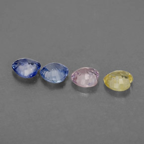 カラットの天然マルチカラーサファイア（4.3×4.3 mm・ハート型）