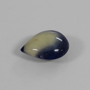 1.31カラットの天然バイカラーサファイア（8×6.4 mm・洋梨の形）