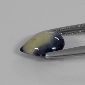 1.31カラットの天然バイカラーサファイア（8×6.4 mm・洋梨の形）