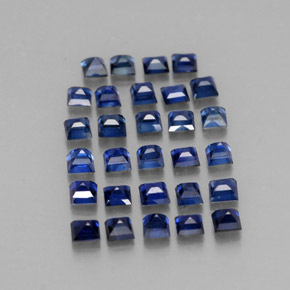 カラットの天然ディープブルーサファイア（2×1.9 mm・四角）