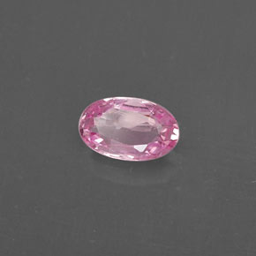 0.29カラットの天然ピンクサファイア（5.2×3.2 mm・オーバルカット）