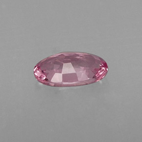 0.27カラットの天然ピンクサファイア（5×3.2 mm・オーバルカット）
