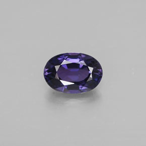 0.59カラットの天然ブルーバイオレットサファイア（5.9×4.1 mm・オーバルカット）