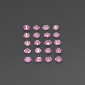 カラットの天然ピンクサファイア（2.35 mm・ラウンドカット）