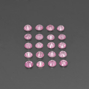 カラットの天然ピンクサファイア（2.75 mm・ラウンドカット）
