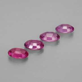 カラットの天然マルチカラーサファイア（6×4.1 mm・オーバルカット）