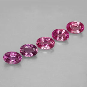 カラットの天然マルチカラーサファイア（6×4.1 mm・オーバルカット）