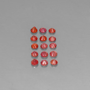 カラットの天然レッドオレンジサファイア（2.69 mm・ラウンドカット）