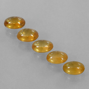 3.06カラットの天然濃いオレンジゴールドサファイア（5.8×4.1 mm・透明）