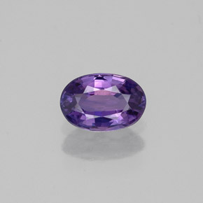 0.59カラットの天然バイオレットサファイア（6.1×4.1 mm・オーバルカット）