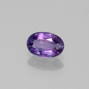 0.59カラットの天然バイオレットサファイア（6.1×4.1 mm・オーバルカット）