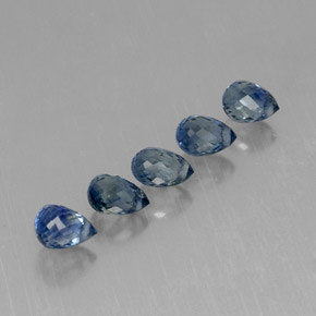 カラットの天然ブルーサファイア（4.8×3.4 mm・ブリオレット）