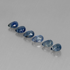カラットの天然ブルーサファイア（4.4×3 mm・ブリオレット）
