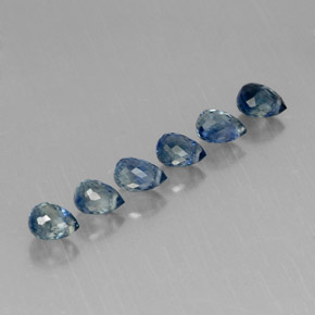 カラットの天然ブルーサファイア（4.5×3.1 mm・ブリオレット）