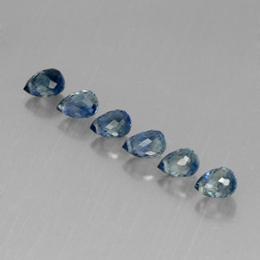 カラットの天然ブルーサファイア（4.5×3.1 mm・ブリオレット）