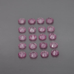 カラットの天然ピンクサファイア（2.79 mm・ラウンドカット）