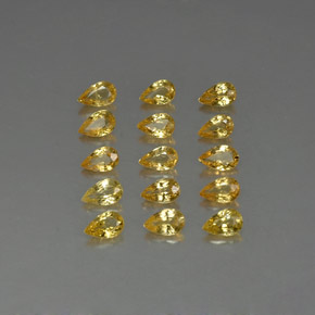 カラットの天然ゴールデンイエローサファイア（5×3.1 mm・洋梨の形）