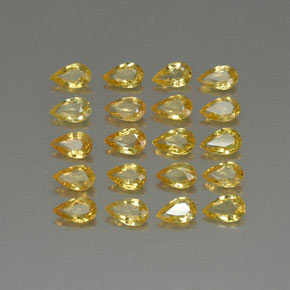 カラットの天然ゴールデンイエローサファイア（4.9×3.1 mm・洋梨の形）