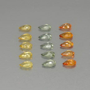 3.20カラットの天然マルチカラーサファイア（4.9×3 mm・洋梨の形）