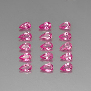 カラットの天然ピンクサファイア（4.9×3.1 mm・洋梨の形）