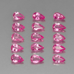 カラットの天然ピンクサファイア（4.9×3.1 mm・洋梨の形）