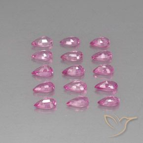 3.99カラットの天然ロイヤルパープルピンクサファイア（4.8×3.1 mm・洋梨の形）