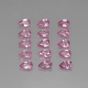 3.61カラットの天然ピンクサファイア（5×3.1 mm・洋梨の形）