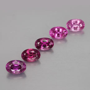 カラットの天然マルチピンクサファイア（6×4 mm・オーバルカット）