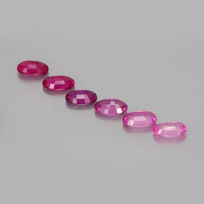 カラットの天然マルチピンクサファイア（6×4.1 mm・オーバルカット）