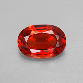1.90カラットの天然レッドオレンジサファイア（8.9×6.2 mm・オーバルカット）