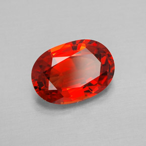 1.90カラットの天然レッドオレンジサファイア（8.9×6.2 mm・オーバルカット）