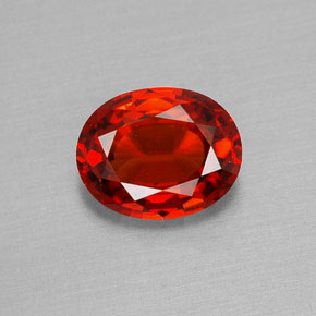 1.21カラットの天然レッドオレンジサファイア（7.3×5.8 mm・オーバルカット）