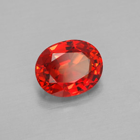 1.59カラットの天然レッドオレンジサファイア（7.5×6 mm・オーバルカット）