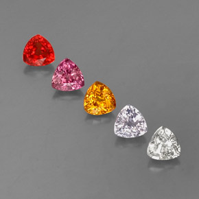 1.87カラットの天然マルチカラーサファイア（4.2×4.1 mm・トリリアント）