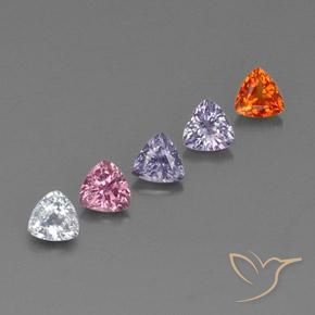 1.50カラットの天然マルチカラーサファイア（4×4 mm・トリリアント）