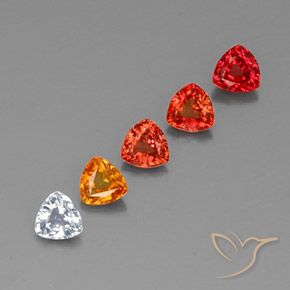1.64カラットの天然マルチカラーサファイア（4.1×4.1 mm・トリリアント）