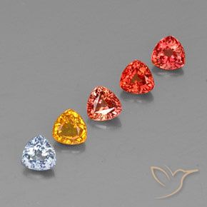 1.78カラットの天然マルチカラーサファイア（4.1×4 mm・トリリアント）