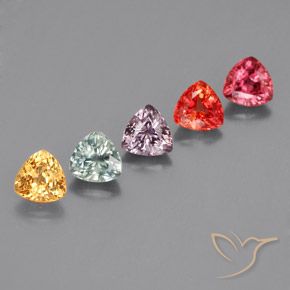 1.84カラットの天然マルチカラーサファイア（4.2×4.1 mm・トリリアント）