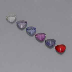 1.80カラットの天然マルチカラーサファイア（4.1×4.1 mm・トリリアント）