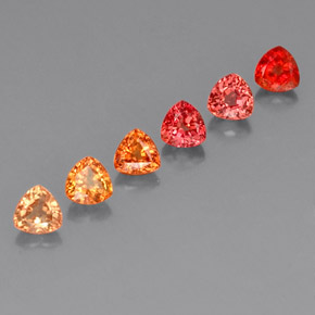 カラットの天然マルチカラーサファイア（4.2×4.1 mm・トリリアント）
